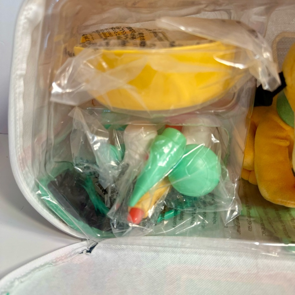 NWT. Disney Pluto Plush Vet Set is an 11-piece play set. Disney Junior - Picture 5 of 16